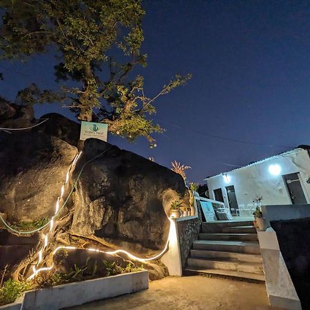 Valley Nest For 6-12 Pax 아부 산 외부 사진