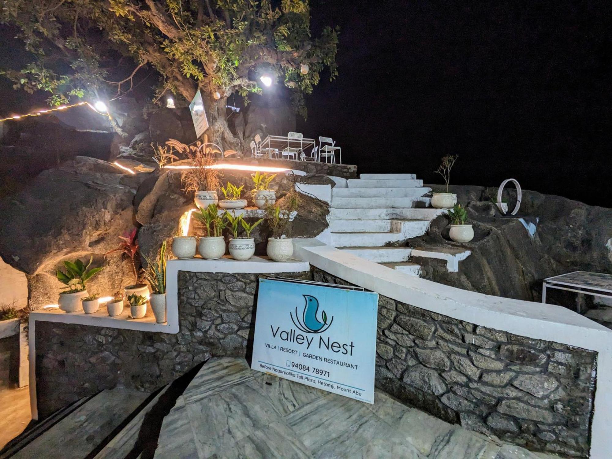 Valley Nest For 6-12 Pax 아부 산 외부 사진