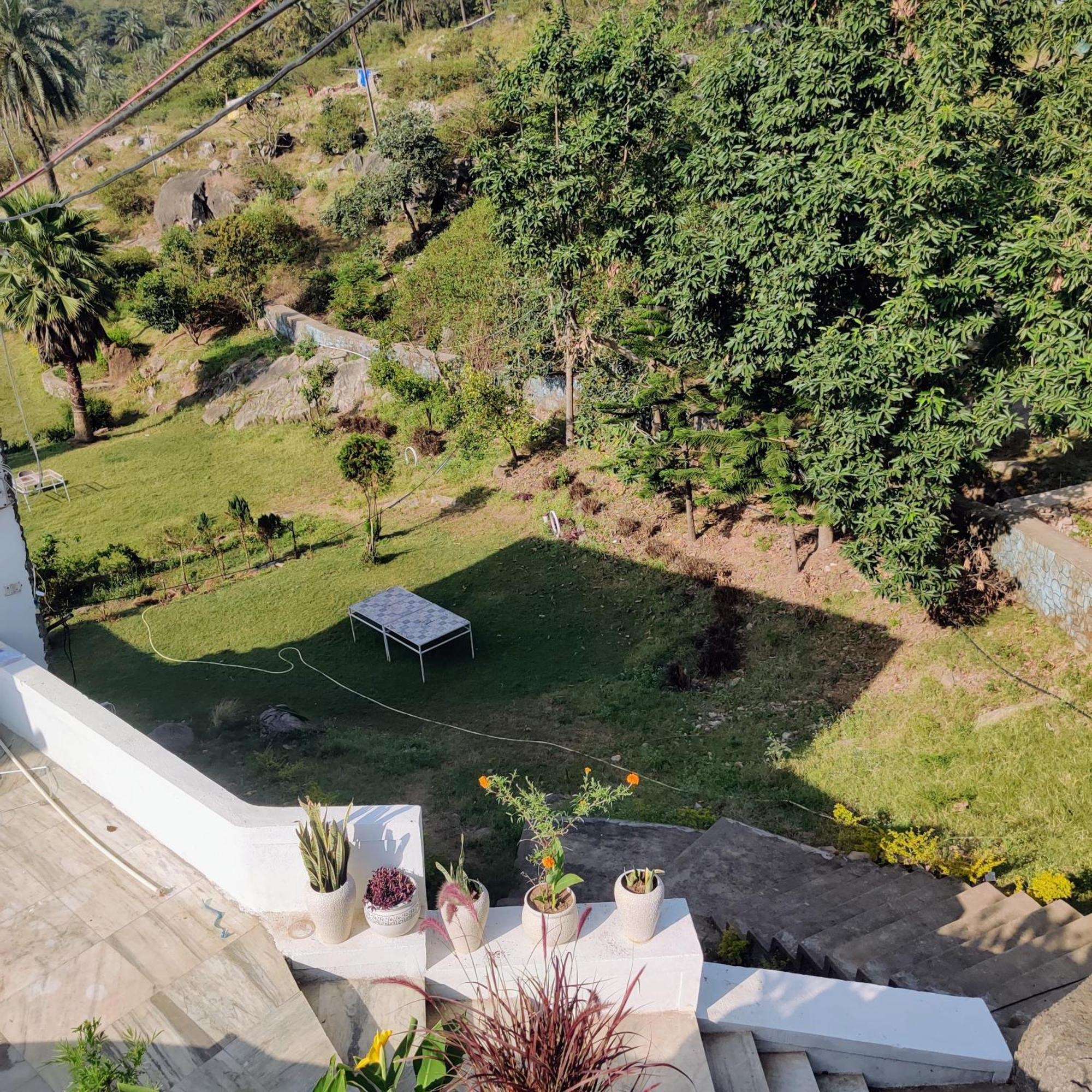 Valley Nest For 6-12 Pax 아부 산 외부 사진